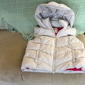Hollister White Puffer Vest with Pink Lining